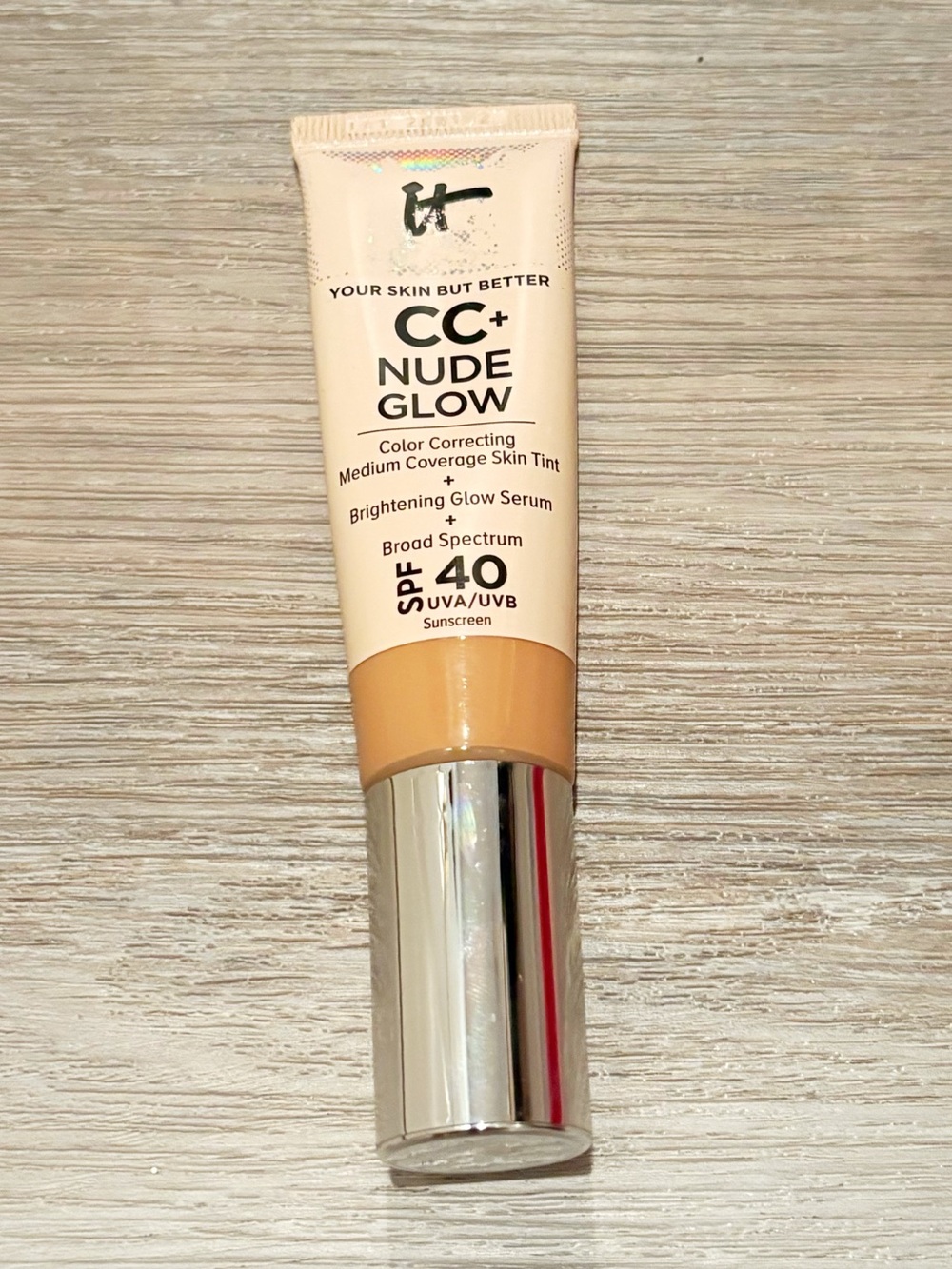 IT COSMETICS CC+ NUDE GLOW SKIN TINT